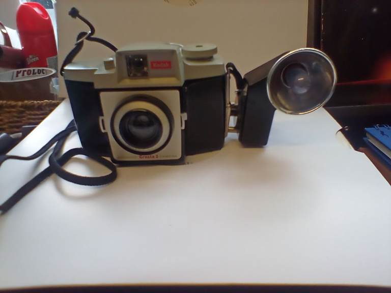 Kodak Brownie cresta 3 camera. Circa 1960-65
