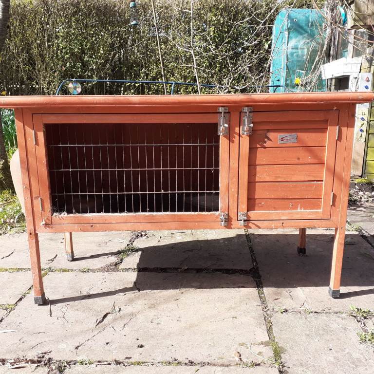 Rabbit / guinea pig hutch