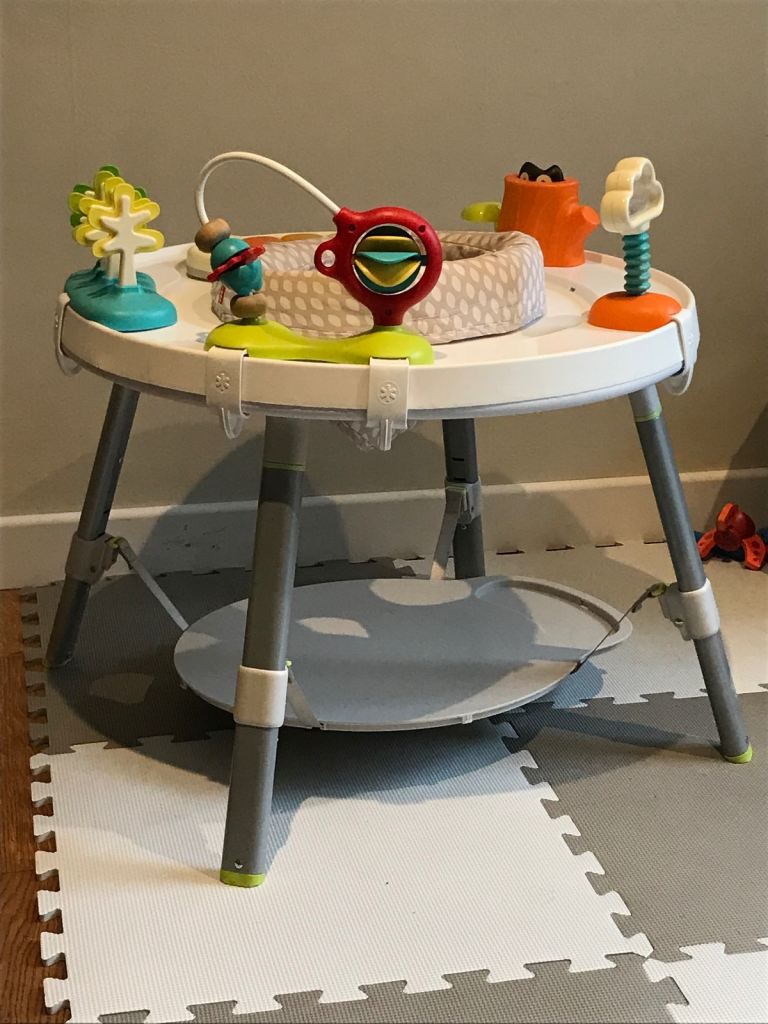 Baby sit-in activity table 