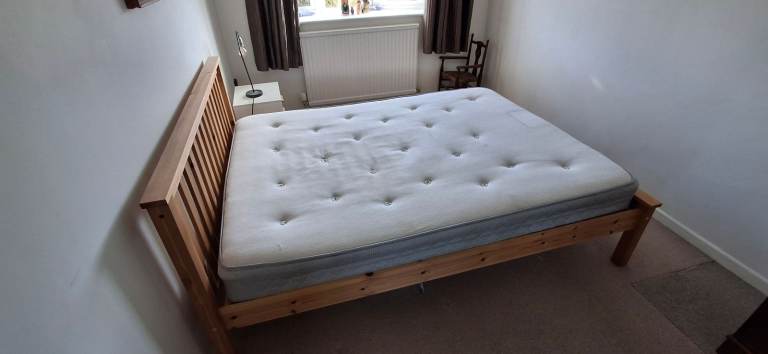Double bed mattress included