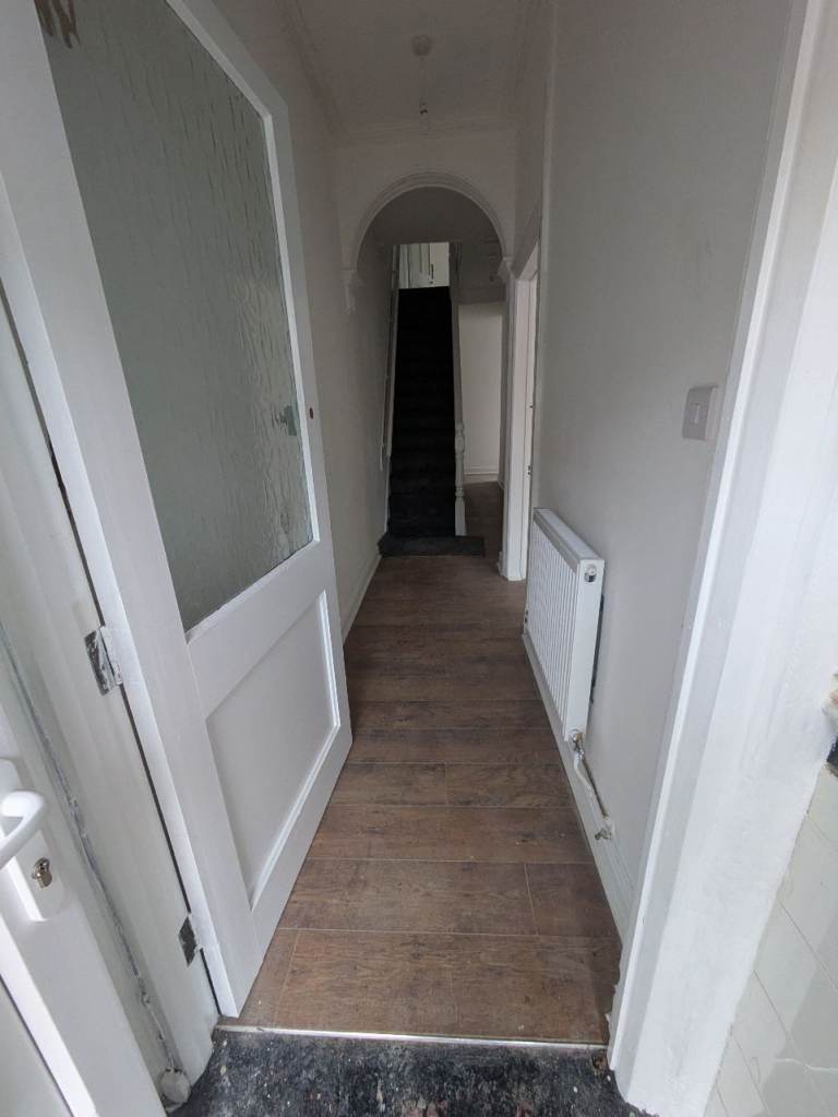 4 bed house for rent