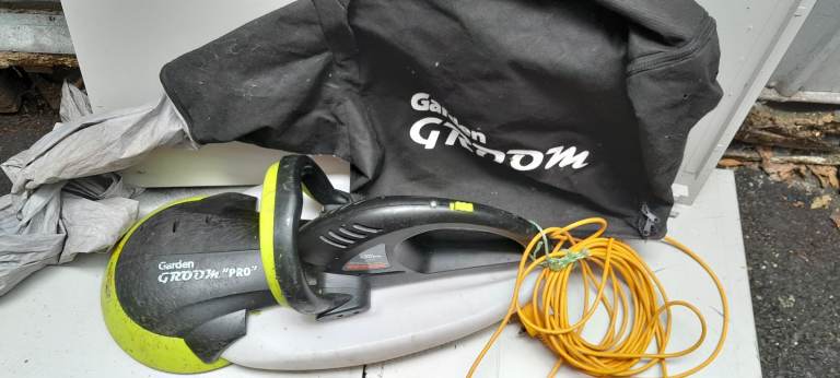 GARDEN GROOM HEDGE TRIMMER 
