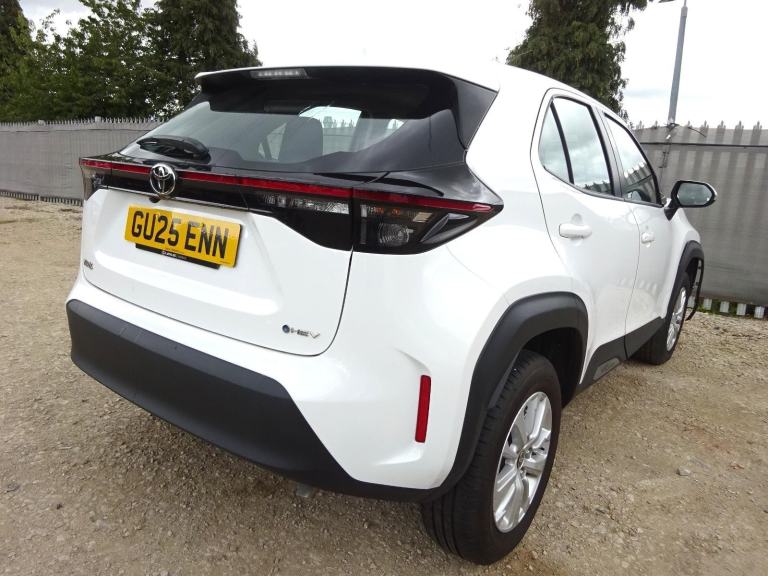 image for 2025 25 REG TOYOTA YARIS CROSS ICON HYBRID AUTO DAMAGED REPAIRABLE SALVAGE