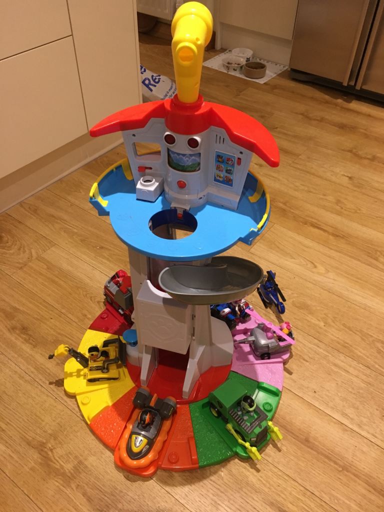 Paw Patrol Lookout Tower with figures and vehicles