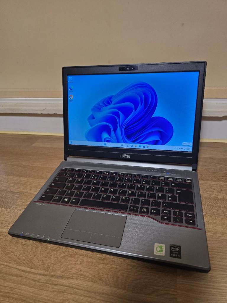 Fujitsu lifebook e series laptop i5 8gb ram 128gb ssd 