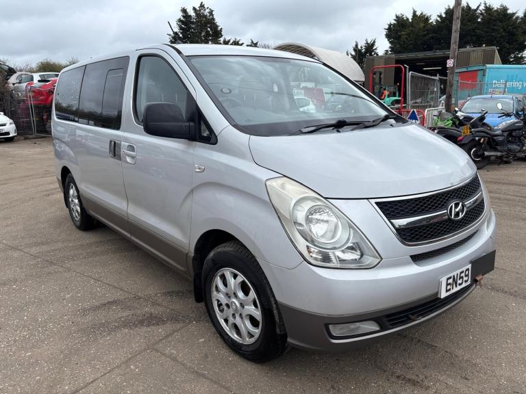 Hyundai i800