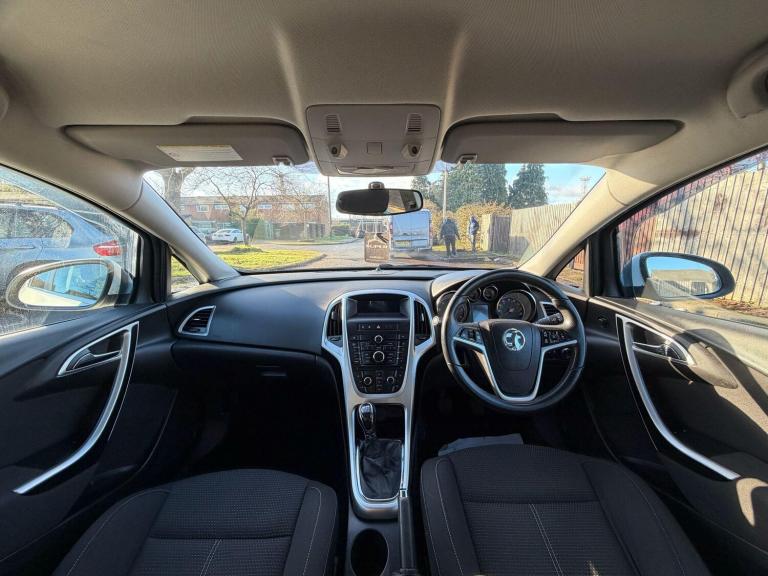 2014 Vauxhall Astra 1.7 CDTi ecoFLEX SRi Euro 5 (s/s) 5dr HATCHBACK Diesel Manual