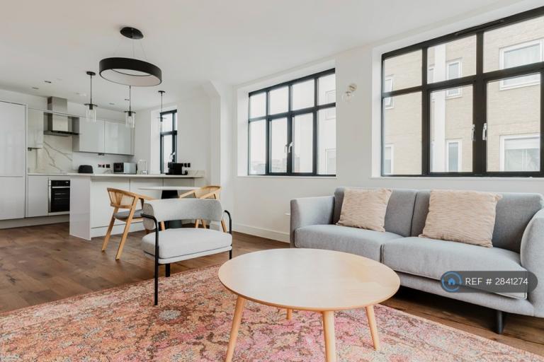 1 bedroom flat in Henriques St, London, E1 (1 bed) (#2841274)