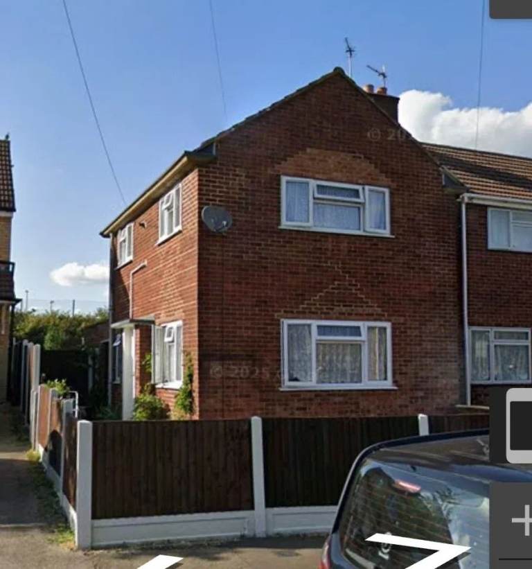 2 Bed Semi detached House for Rent ,Usk Road,Rg30
