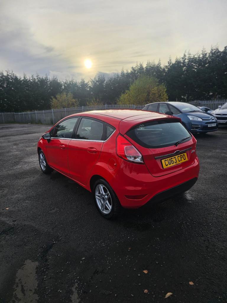 Ford, FIESTA, Hatchback, 2013, Manual, 1241 (cc), 5 doors