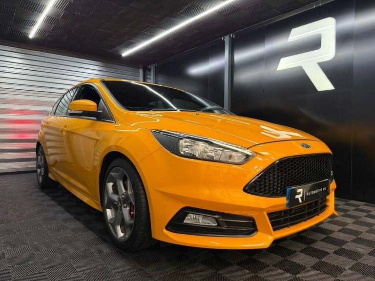 2017 Ford Focus 2.0T EcoBoost ST-2 5dr HATCHBACK PETROL Manual