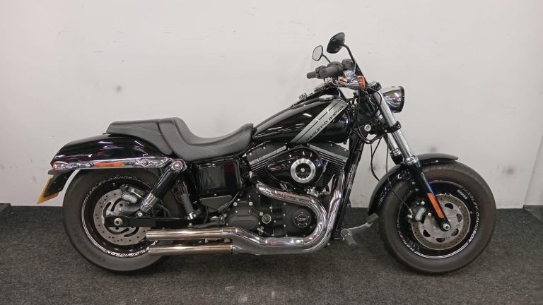 HARLEY DAVIDSON FXDF FAT BOB ** AFTERMARKET EXHAUSTS - KEYLESS START **