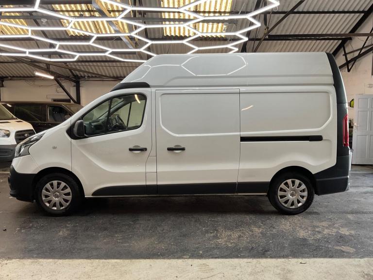 2021 Renault Trafic 2.0 dCi ENERGY 30 Business+ LWB High Roof Euro 6 (s/s) 5dr PANEL VAN Diesel M...
