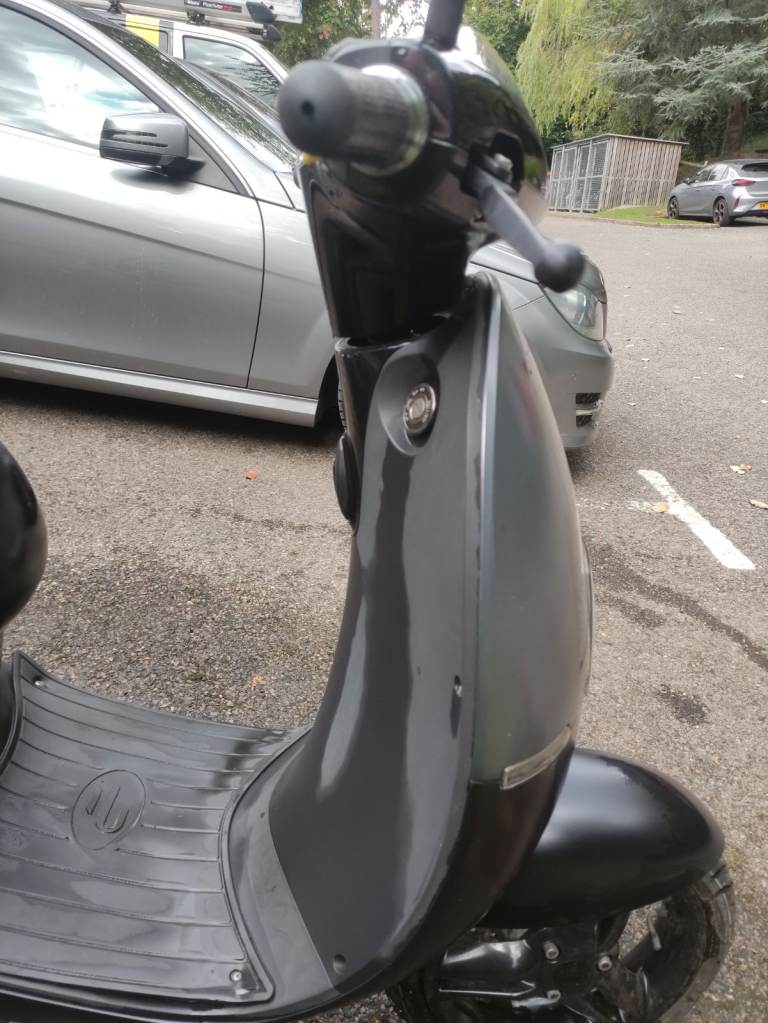 Ecooter E1R Electric Scooter 