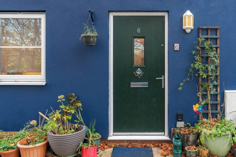 Charming 1-Bed House in St Annes – Short-Term Let Until Mid-April