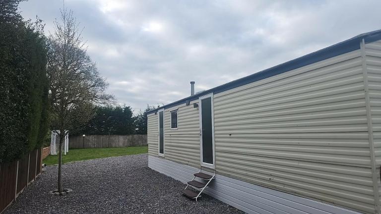 3 bedroom static caravan to rent on a private property in fourmarks there is choice of a 2and3 
