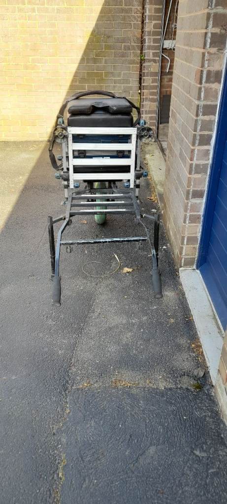 SENSAS MATCH FISHING BOX WITH BARROW