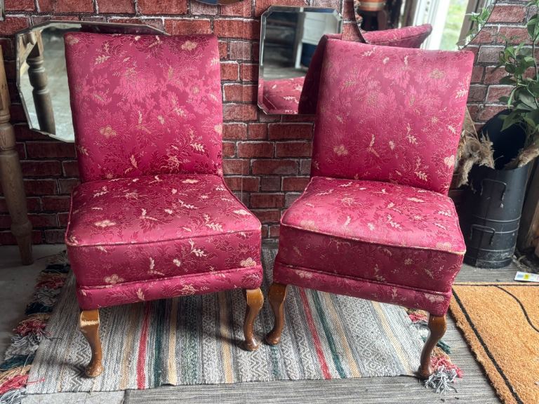 2x (pair) Vintage slipper/Cocktail/Bedroom Chairs