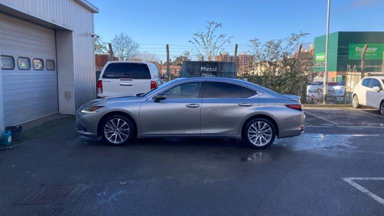 2020 Lexus ES 300h 2.5 4dr CVT SALOON PETROL/ELECTRIC Automatic