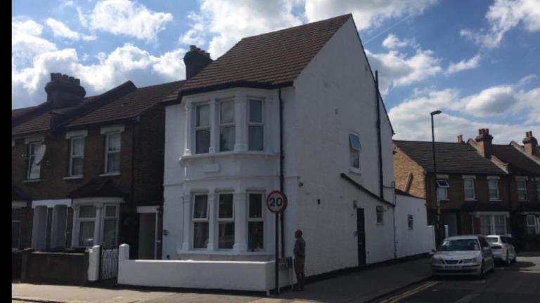 Studio room for rent. Croydon. London. All inclusive 