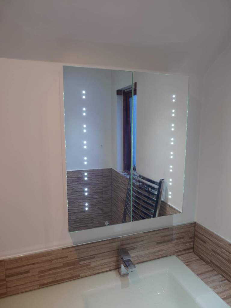 led miror bathroom cabinet……smoke free home 