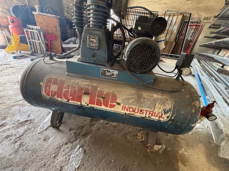 Clarke air compressor 