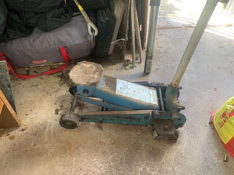 2.25 ton Trolley Jack