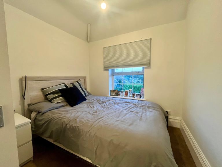 Rent 5 Bedroom House - Totman’s Road, Cuffley EN6