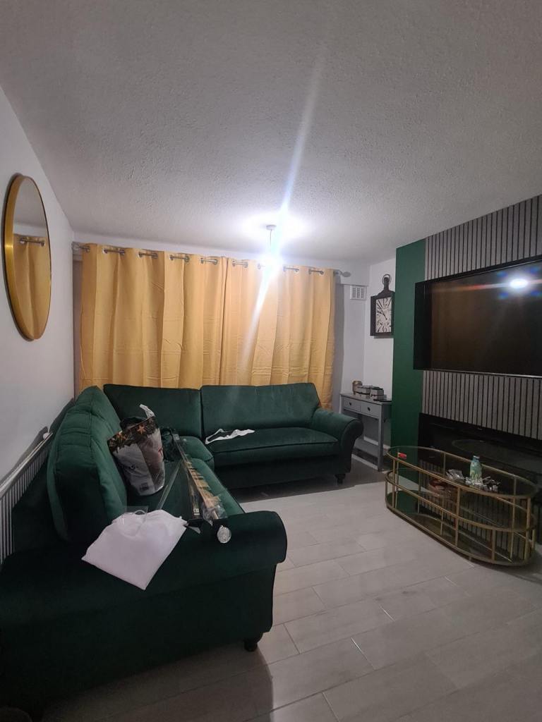 1 Bedroom Flat next to Mile End Station
