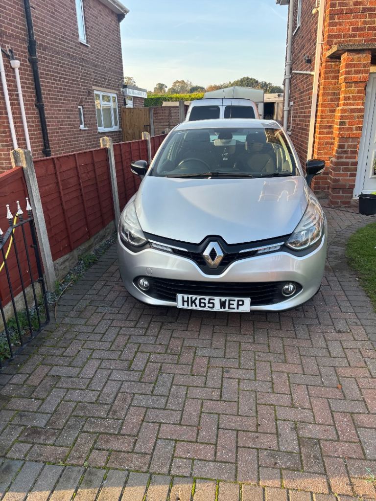 Renault, CLIO, Hatchback, 2015, Manual, 1149 (cc), 5 doors