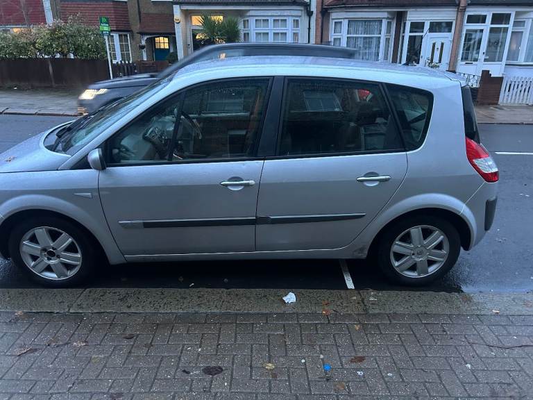 Renault  Scenic Dynamique Vvt A 2006, hatchback, 1598 (cc), 5 doors
