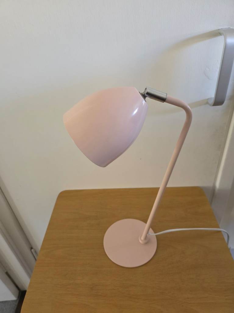 Desk lamp 