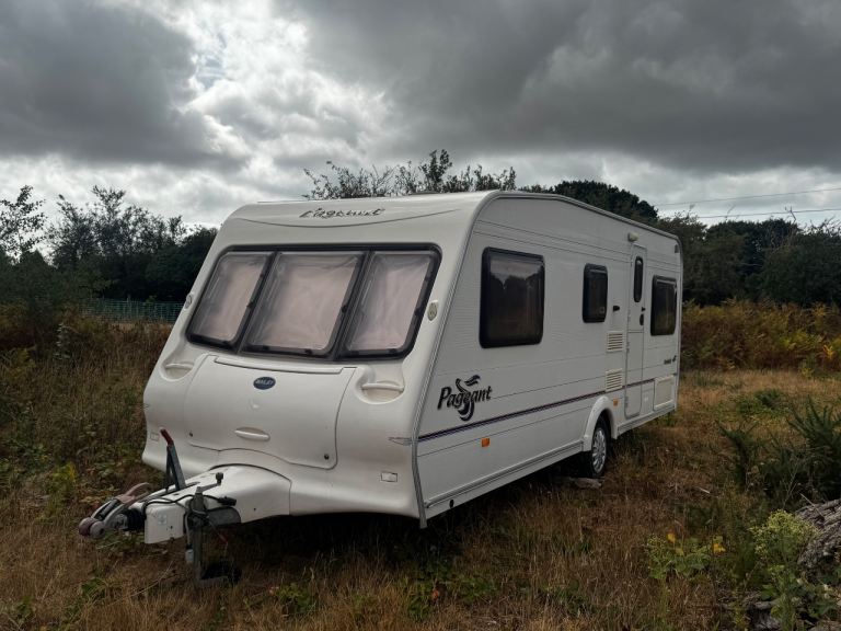2004 Bailey pageant vendee fixed bed 