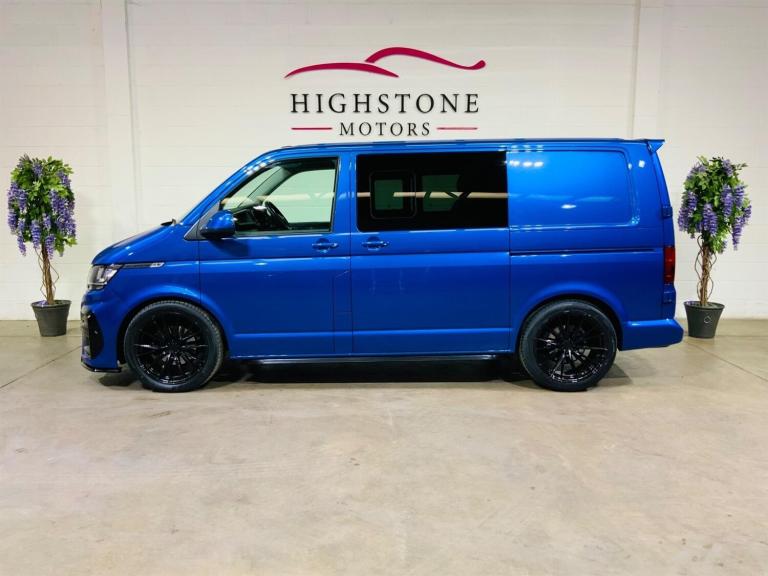 2024 Volkswagen Transporter 2.0 TDI Sportline Edition R Kombi Crew Van Diesel Manual