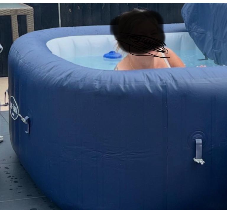  hot tub
