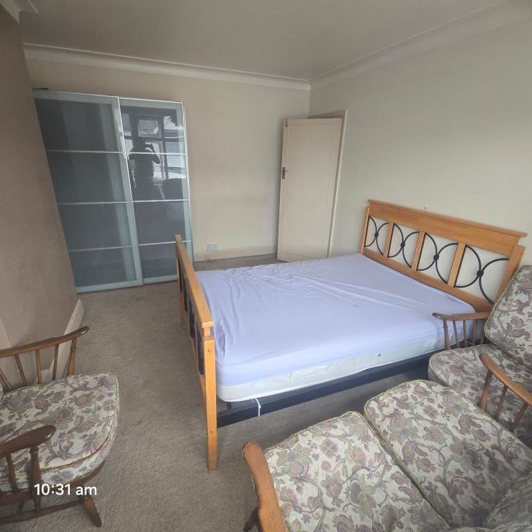 Double room for rent 