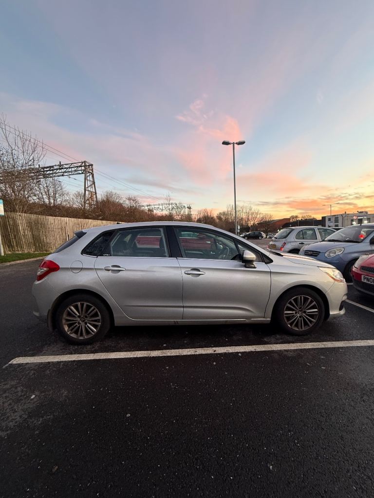 Citroen, C4, Hatchback, 2011, Semi-Auto, 1560 (cc), 5 doors