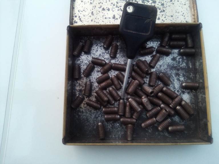 FREE: Grub screws and matching allen key.