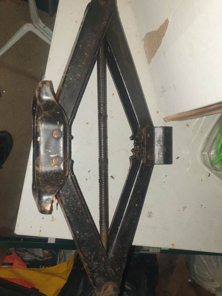 Honda crv car jack any 4x4