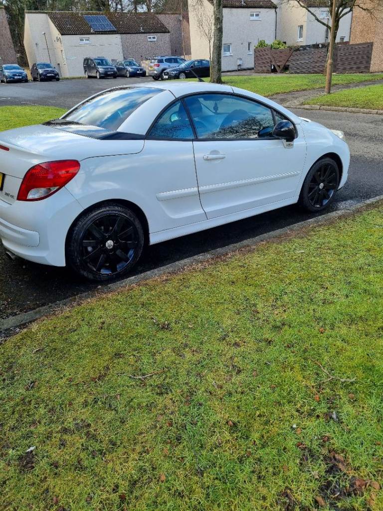 Peugeot, 207, Convertible, 2011, Manual, 1598 (cc), 2 doors