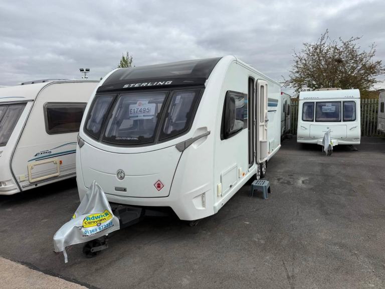 Sterling Continental 645 Twin Axle Rear Washroom Transverse Island Bed