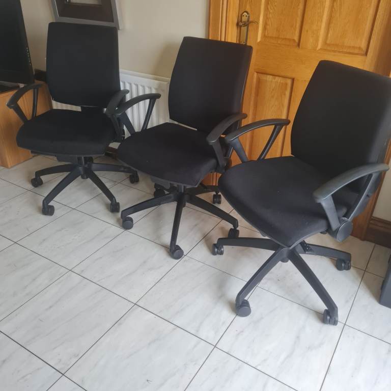 Black office task chairs 