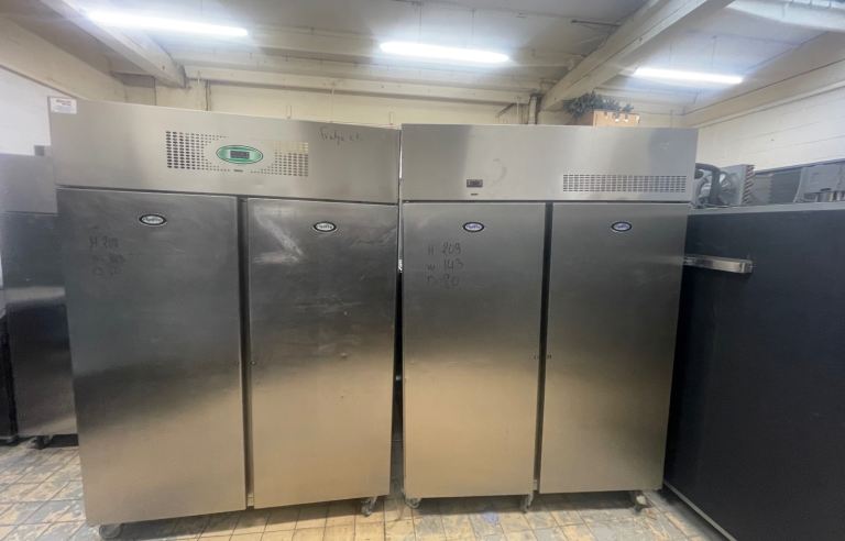 Commercial double door foster fridge Williams fridge cafe shop restaurant takeaway 