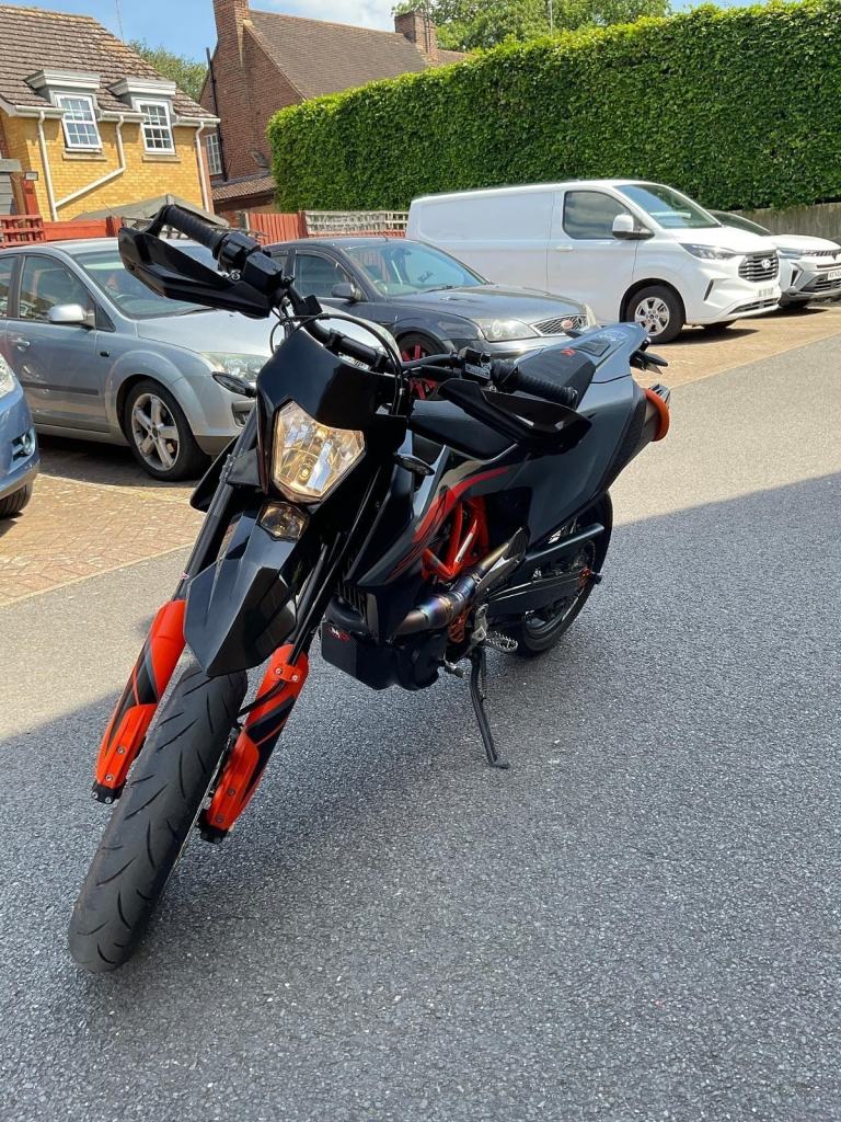 KTM 690