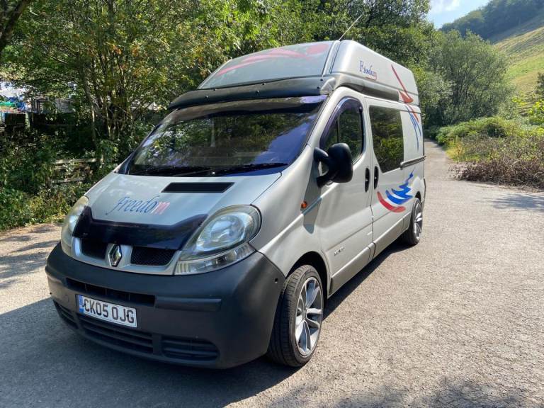 RENAULT, TRAFIC CAMPERVAN / MOTORHOME LH29DCI 100 LWB, 2005, 1870 (cc)