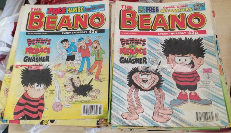 Bundle of Beano Comics 1996/97 + 2 Annuals 