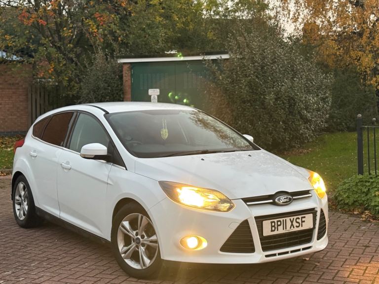 Ford, FOCUS, Hatchback, 2011, Manual, 1560 (cc), 5 doors