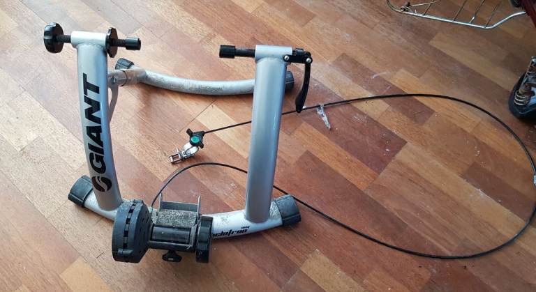 Giant Cyclotron Mag Indoor Trainer.