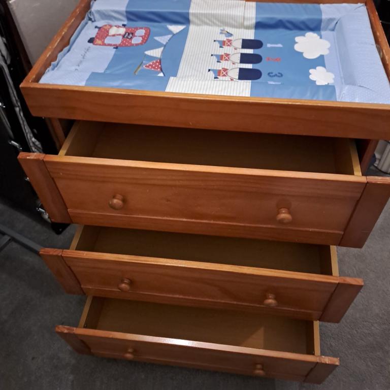 Winnie the Pooh nursery furniture 