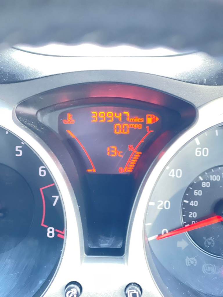 Nissan, JUKE, Hatchback, 2014, Manual, 1598 (cc), 5 doors